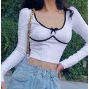 Long sleeve crop top